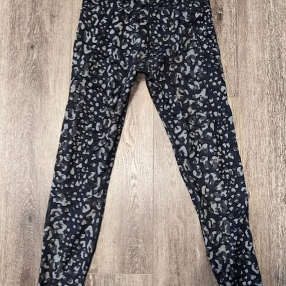 Joy Lab Camouflage Workout Yoga Pants Size S Small NWOT - Picture 4 of 4